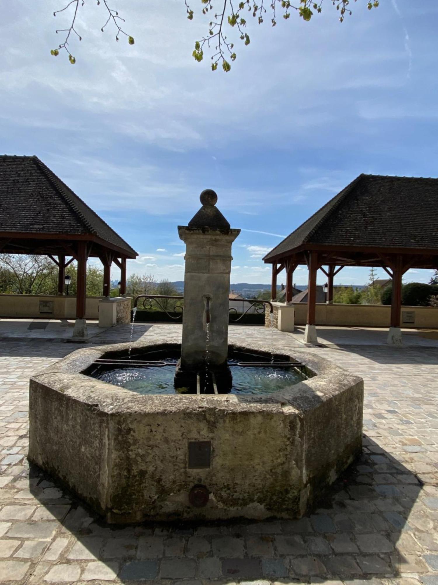 La Villa Perchee Calme, Sauna, Parking Prive Saint-Prix  Eksteriør billede