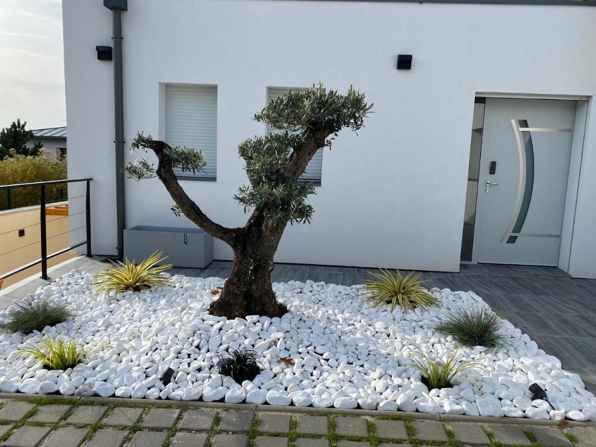 La Villa Perchee Calme, Sauna, Parking Prive Saint-Prix  Eksteriør billede