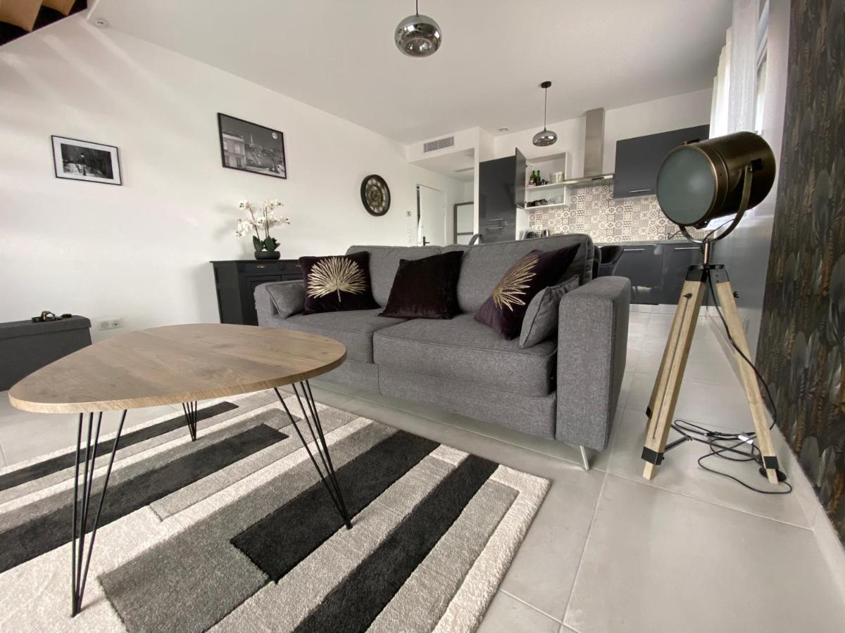 La Villa Perchee Calme, Sauna, Parking Prive Saint-Prix  Eksteriør billede
