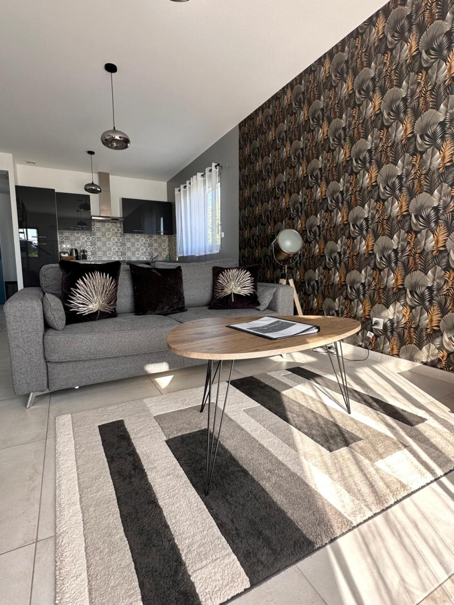 La Villa Perchee Calme, Sauna, Parking Prive Saint-Prix  Eksteriør billede