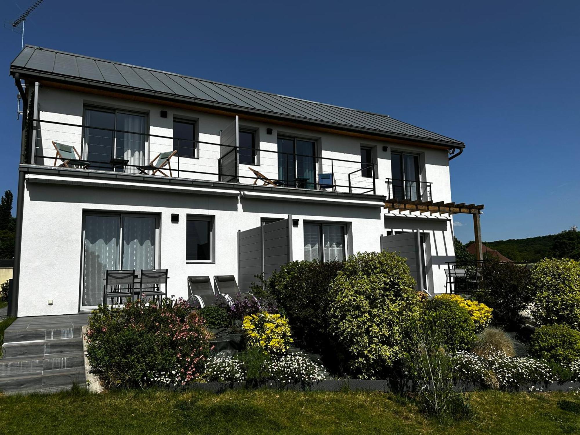 La Villa Perchee Calme, Sauna, Parking Prive Saint-Prix  Eksteriør billede